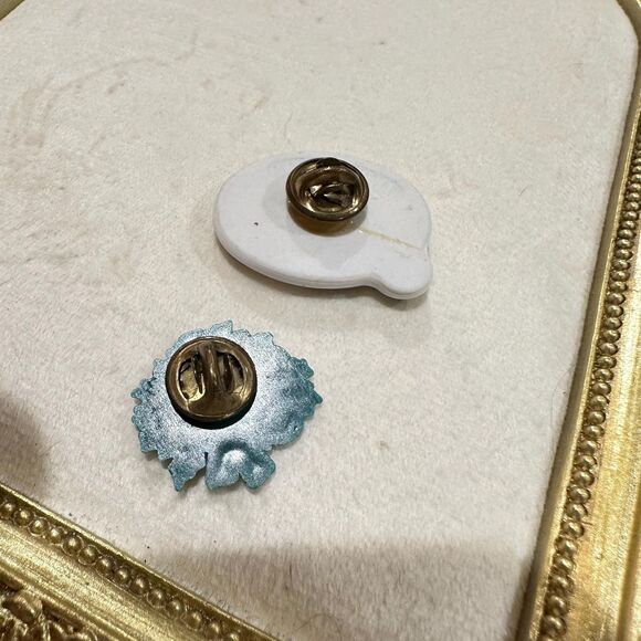 Vintage Religious Christmas Lot Jesus is the Reason for the Season Brooches Pins - Picture 2 of 2